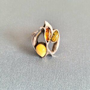 Sterling silver ring with 3 different colors Amber stones.